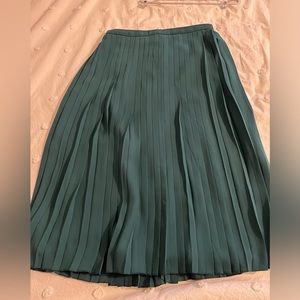 J crew factory beautiful emerald green pleated skirt